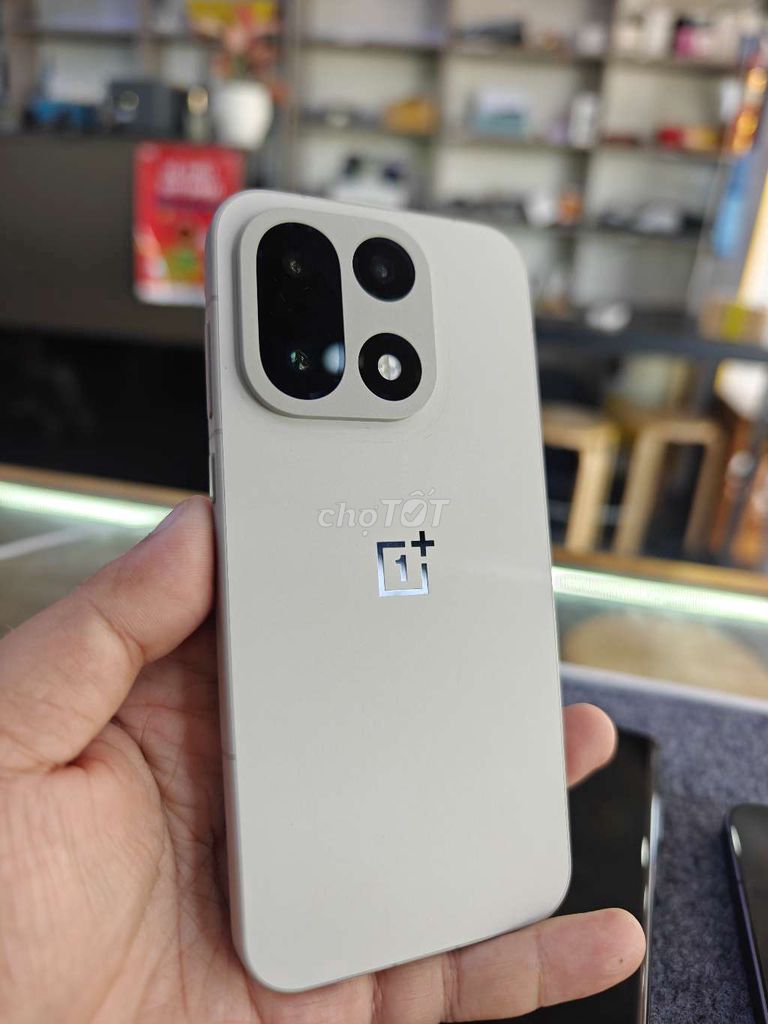 OnePlus One Plus 15 256GB Trắng. Mua bán Điện thoại tại Thành phố Vĩnh Long Vĩnh Long được đăng bởi Nguyễn Anh Tuấn  hình 1