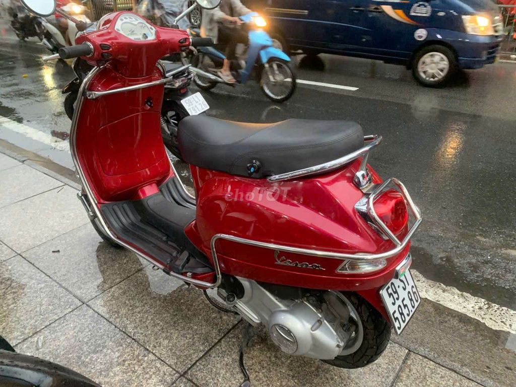 Piaggio vespa LX 2012 mới 90% biển số thành phố. Mua bán Xe máy tại Quận Tân Phú Tp Hồ Chí Minh được đăng bởi Tuanduy hình 3