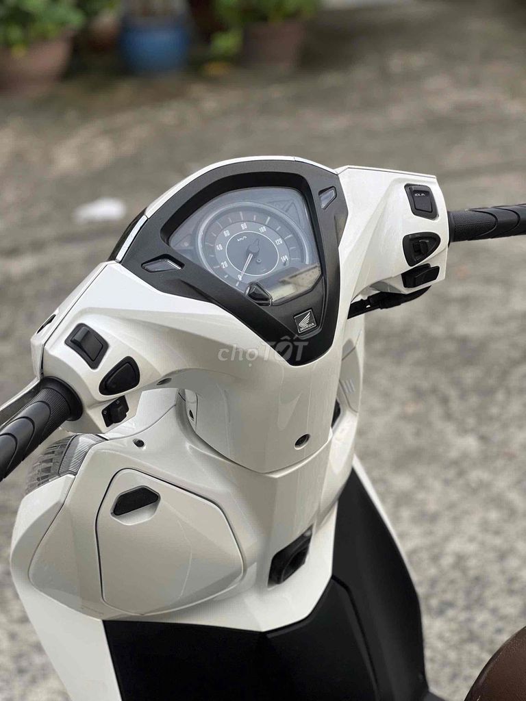 Honda Lead 125 2019 2val Smartkey Trắng đen. Mua bán Xe máy tại Quận 11 Tp Hồ Chí Minh được đăng bởi Hưng Từ hình 6