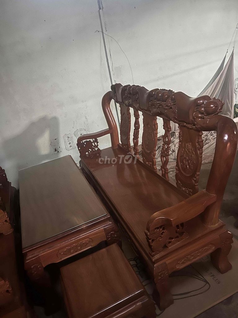 thanh lý bộ salon tay nghê cột 10 gỗ tự nhiên xịn