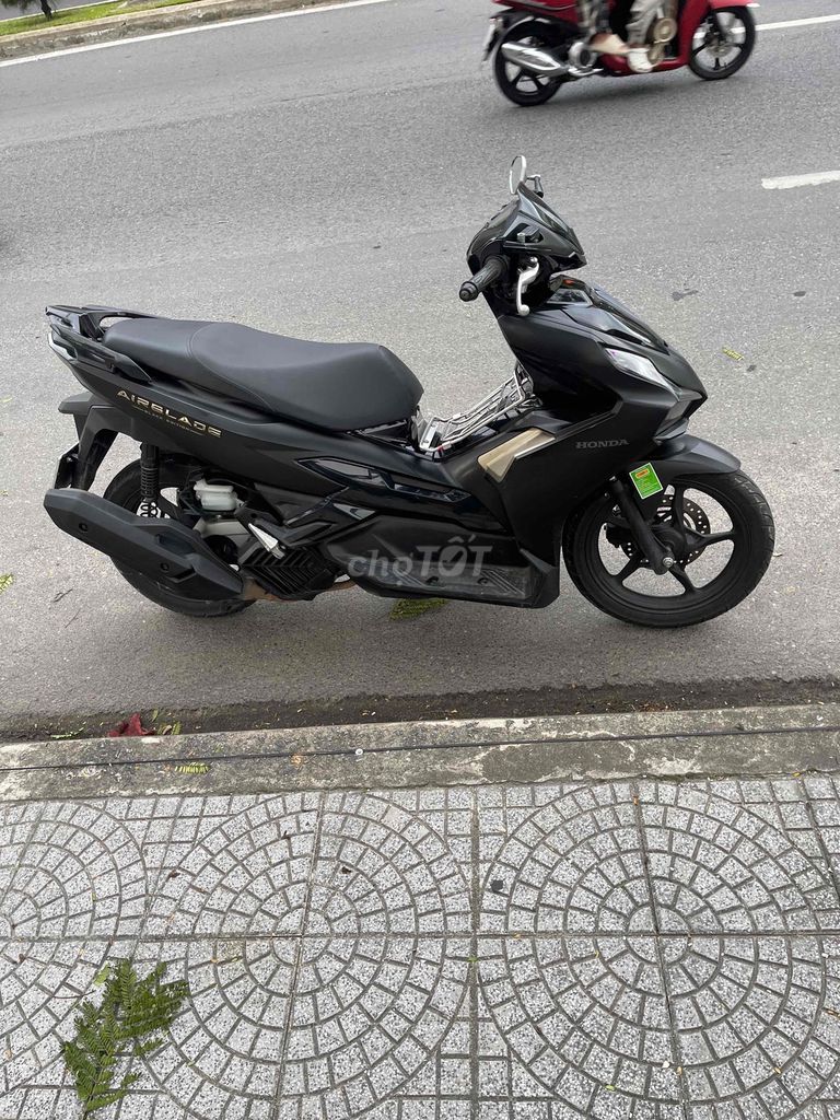 cần bán nhanh. Mua bán Xe máy tại Quận Ngũ Hành Sơn Đà Nẵng được đăng bởi Đoàn Ngọc Quốc hình 1