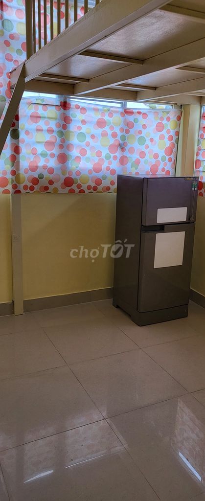 Комната с антресолью, пожаробезопасная, много удобств, Ле Лай, квартал Хань Тхонг, Хошимин