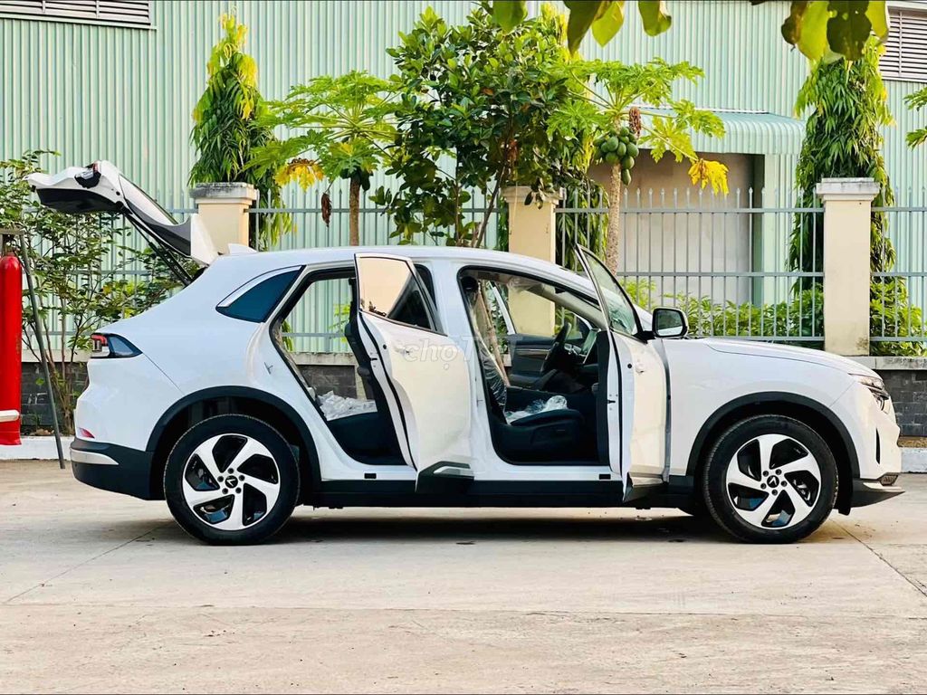 VinFast VF8 S 2024 Trắng. Mua bán Ô tô tại Quận 12 Tp Hồ Chí Minh được đăng bởi VinFast An Sương Quốc Lộ 1A hình 9