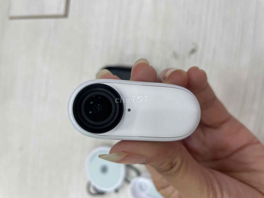 Insta360 Go2. Mua bán Máy ảnh, Máy quay tại Quận Thanh Khê Đà Nẵng được đăng bởi Thắng  hình 1