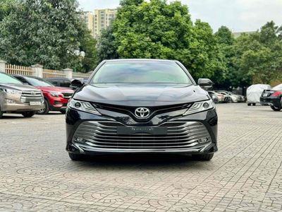 Bán xe Toyota Camry 2020 2.5Q