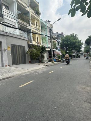 Аренда · 4 комн. · 100 м² · Quận Bình Tân, ул. Đường số 57