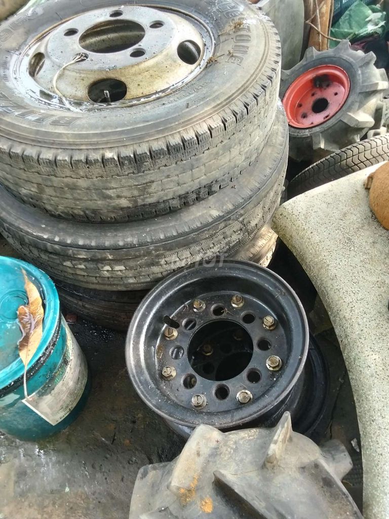 Mâm vỏ xe Kim loại Cao su Đen. Mua bán Phụ tùng xe tại Huyện Bến Lức Long An được đăng bởi Linh Lieu hình 7