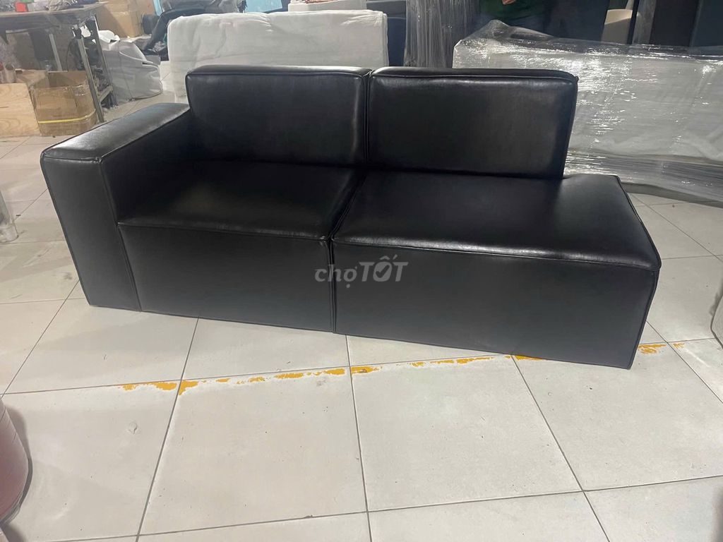 Ghế sofa da đen dài 1m8. Mua bán Bàn ghế tại Thành phố Thuận An Bình Dương được đăng bởi Hội Đồ Điện Tử hình 1
