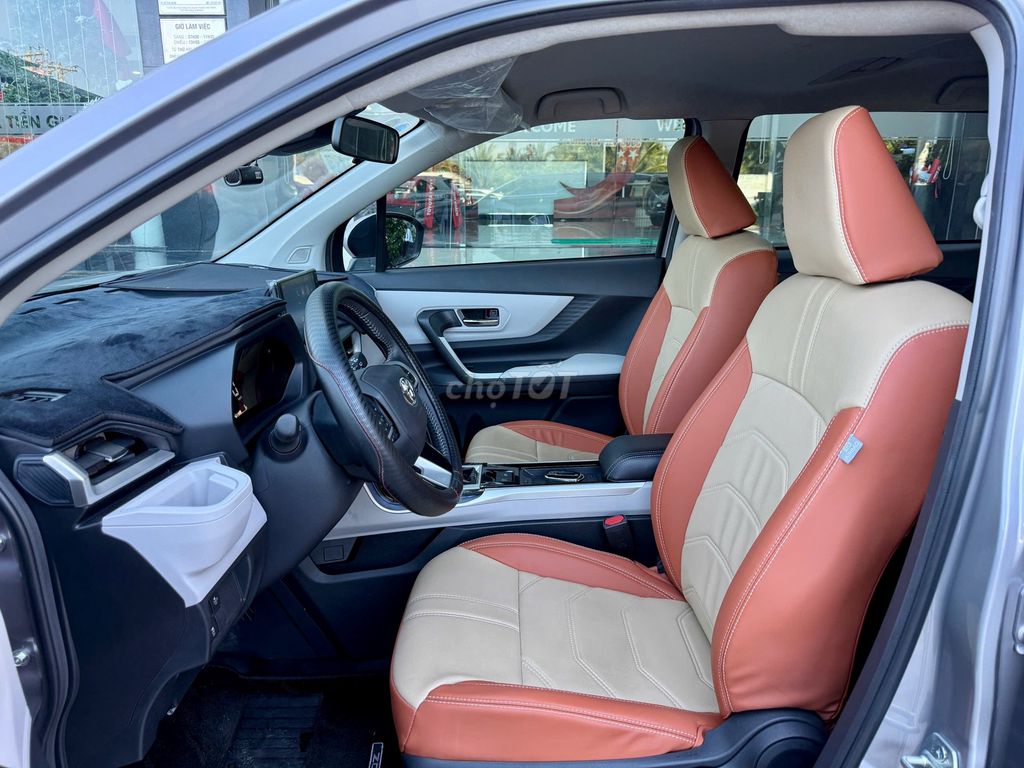 Toyota Veloz Cross CVT Top 2024 9.000km. Mua bán Ô tô tại Thành phố Mỹ Tho Tiền Giang được đăng bởi Quí Ucar Toyota hình 6