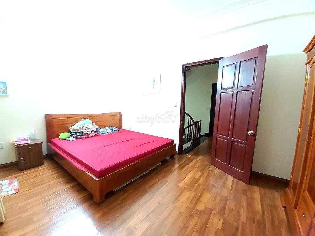 (VIP)BÁN NHÀ ĐẸP NHÂN HOÀ-GẦN UBND NHÂN CHÍNH, 51.6 m2,5TẦNG GIÁ 8.2TỶ