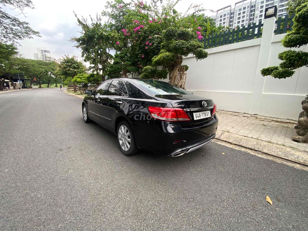 Черный автомобильный номер Toyota Camry 3.5Q