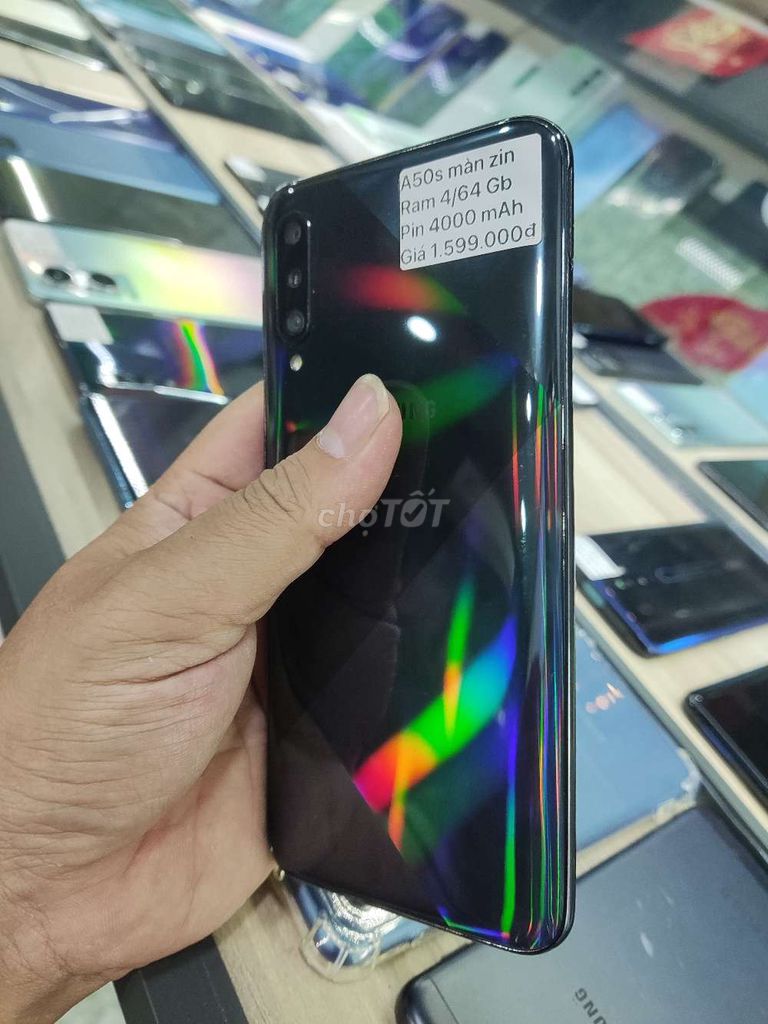 Samsung A50 64GB Đen. Mua bán Điện thoại tại Thành phố Bến Tre Bến Tre được đăng bởi Điện thoại Bến Tre giá rẻ hình 1
