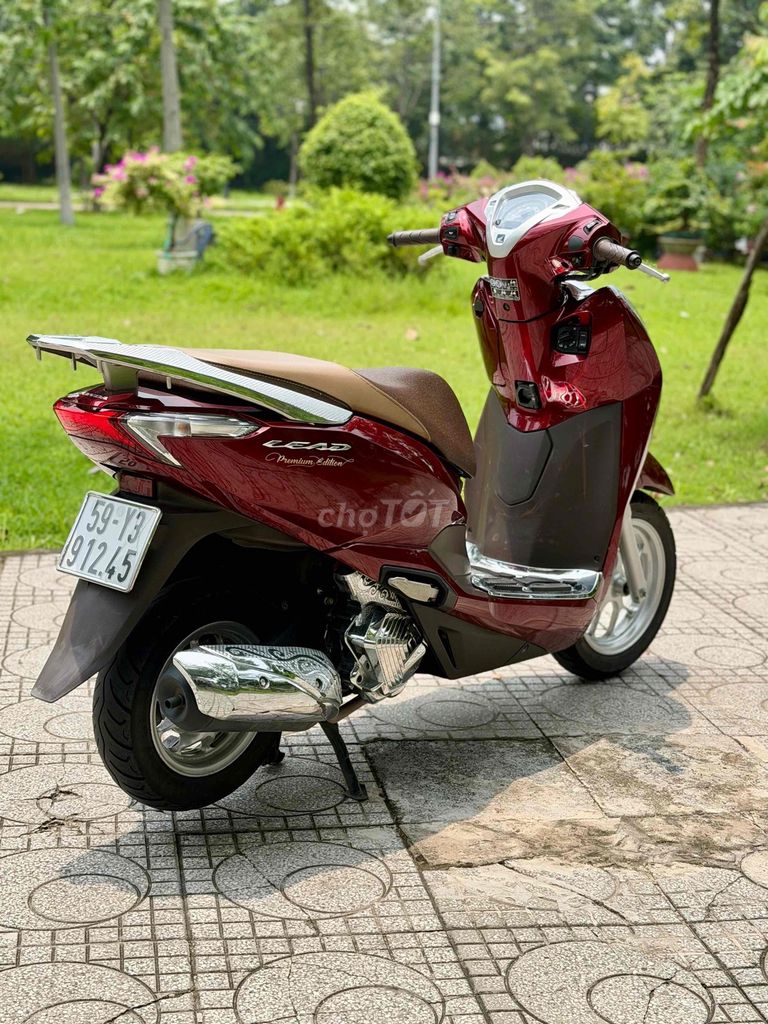 Honda Lead 4val 2024 odo 12000 km