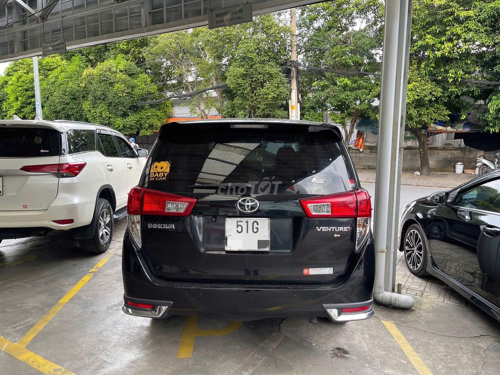 Toyota Innova 2018 2.0 Venturer, gia đình, 1 chủ. Mua bán Ô tô tại Quận Tân Phú Tp Hồ Chí Minh được đăng bởi Thành Nam Toyota  hình 10