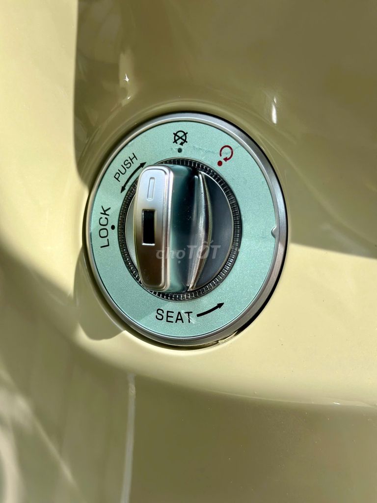 Giảm sốc!Xe điện YADEA ORIS chính hãng giá cực tốt. Mua bán Xe điện tại Quận Tây Hồ Hà Nội được đăng bởi Vinh Đạt Lâm hình 10