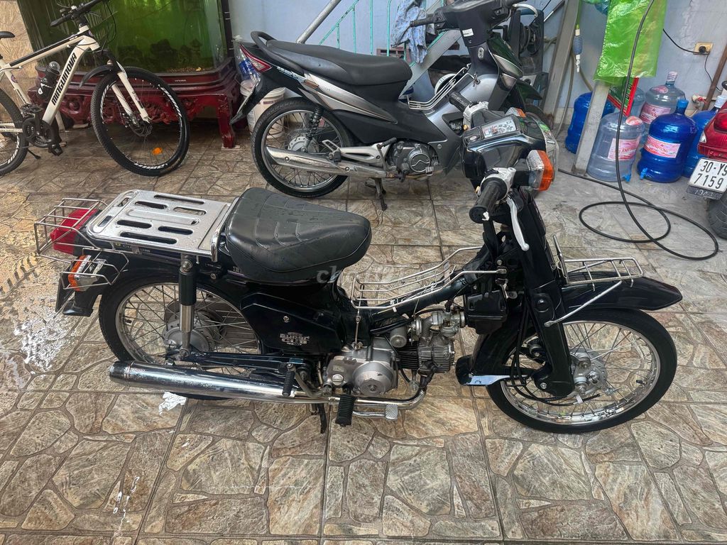 Cup 82/50/96 huyền thoại. Mua bán Xe máy tại Quận Hoàng Mai Hà Nội được đăng bởi trung kien hình 2