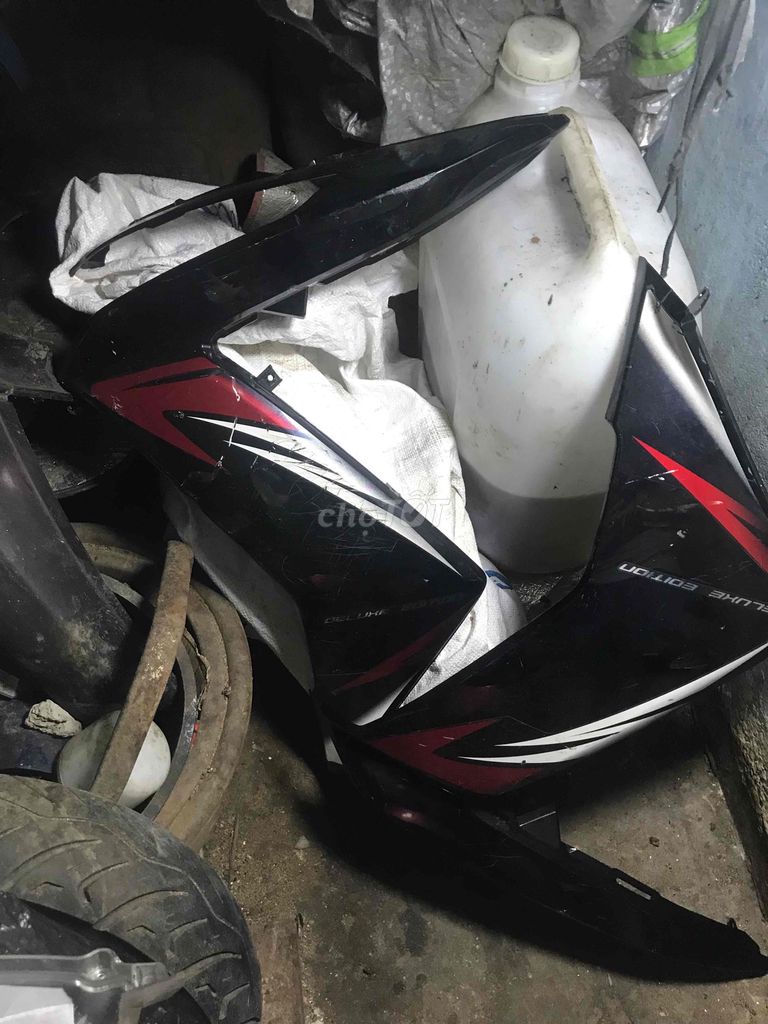 còn dư bộ dàn áo SH 125 còn đẹp 2013. Mua bán Phụ tùng xe tại Quận 5 Tp Hồ Chí Minh được đăng bởi Ngoc pham hình 4