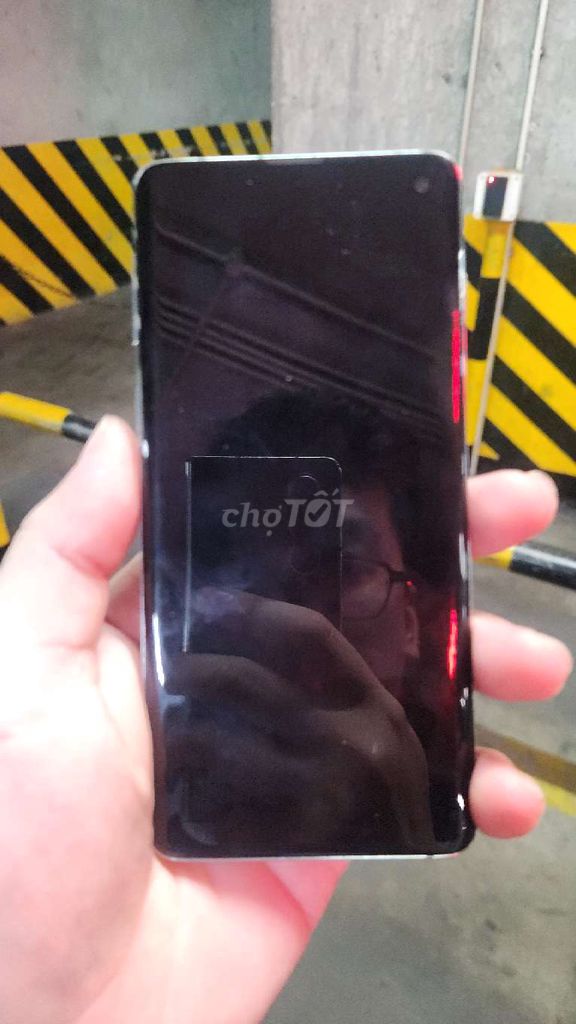 Samsung Galaxy S10e xanh. Mua bán Điện thoại tại Quận Thanh Xuân Hà Nội được đăng bởi tuấn anh hình 1