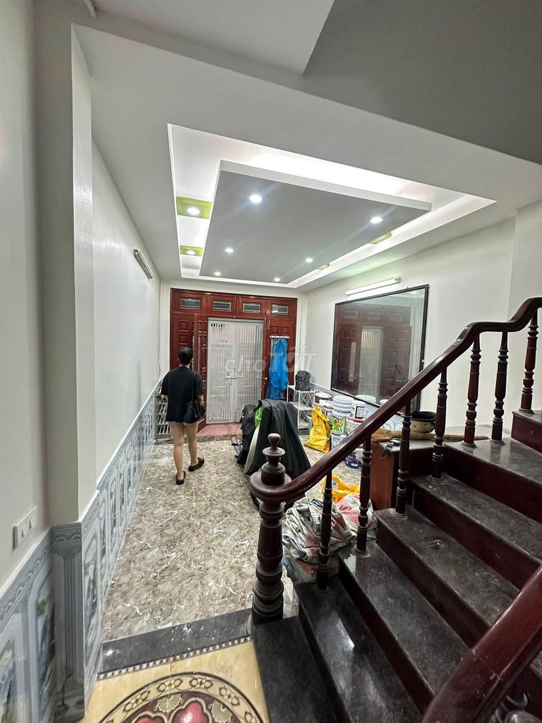 Nhà nguyên căn Xuân La, Tây Hồ, 45m² x 5 tầng, 5PN, 16tr