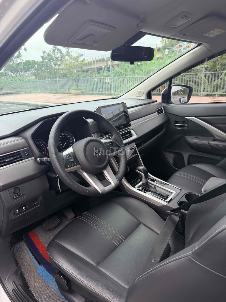 Mitsubishi Xpander 2024 Premium 1.5 AT siêu keng. Mua bán Ô tô tại Quận Hải Châu Đà Nẵng được đăng bởi Nguyễn Vương Auto hình 10
