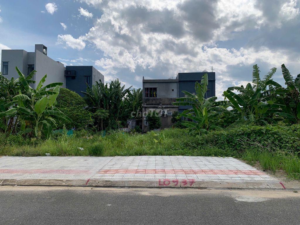 Chuyển nhượng lô đất view dự án mặt tiền Nguyễn Văn Ngọc