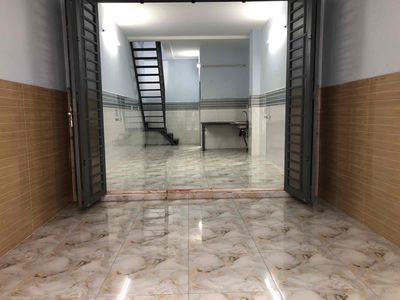 Nhà sạch đẹp! 4x15m, trệt lầu 2pn 2wc, ngay Trường Quới Xuân, giáp Gò. Cho thuê nhà ở tại Quận 12 Tp Hồ Chí Minh được đăng bởi Phan Quốc Khánh