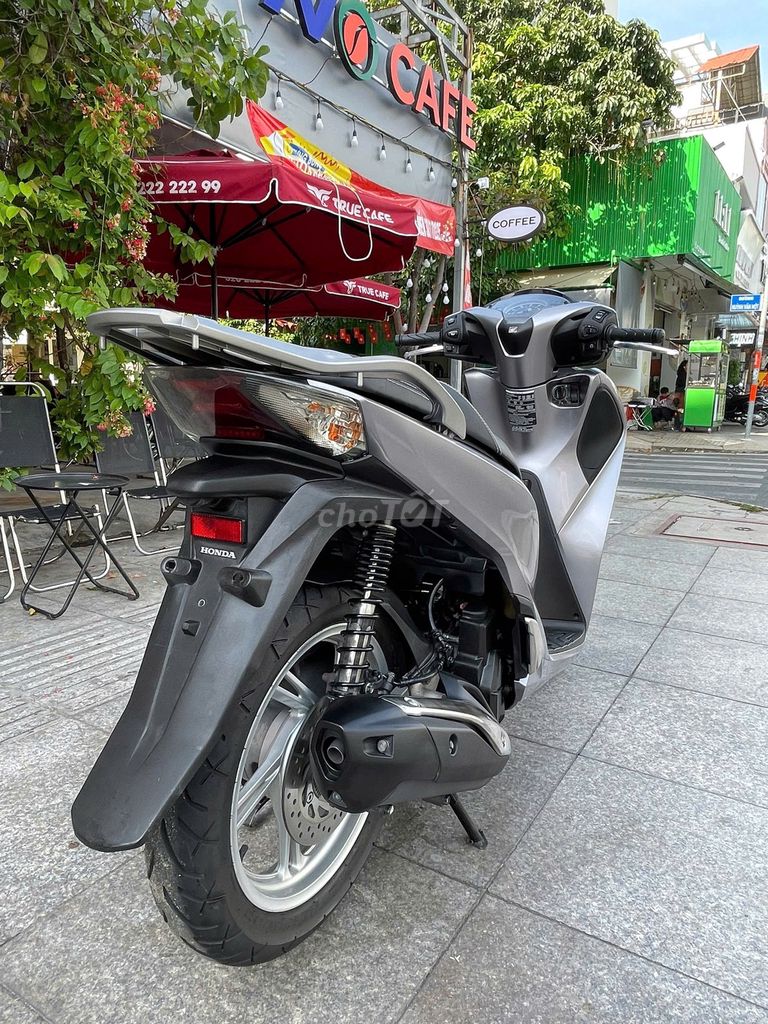 Honda SH 150i ABS 2018 Xám bạc. Mua bán Xe máy tại Quận Tân Phú Tp Hồ Chí Minh được đăng bởi VÕ MINH HẬU hình 11