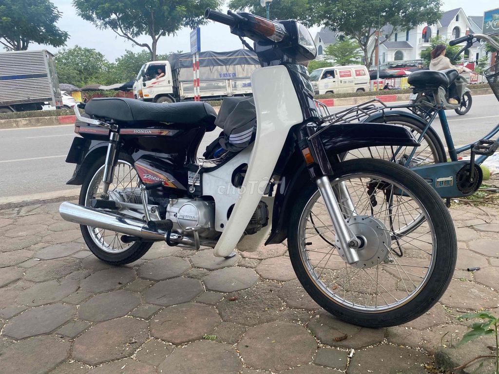 Xe Dream Việt. Mua bán Xe máy tại Quận Hoàng Mai Hà Nội được đăng bởi Thành hình 1