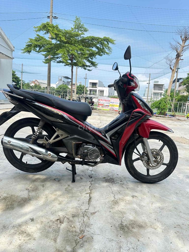 Хонда RSX BS73 2016 красно-черная
