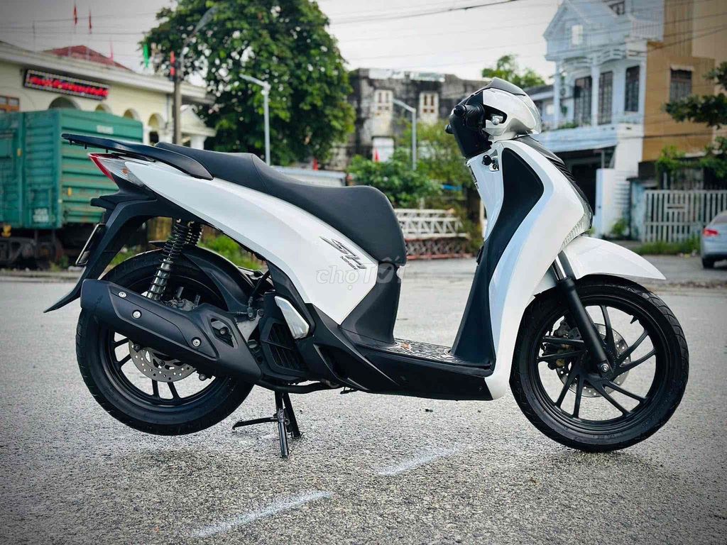 HONDA -SH125i -HỖ TRỢ TRẢ GÓP. Mua bán Xe máy tại Thành phố Huế Thừa Thiên Huế được đăng bởi DVCĐ Toàn Thắng hình 6
