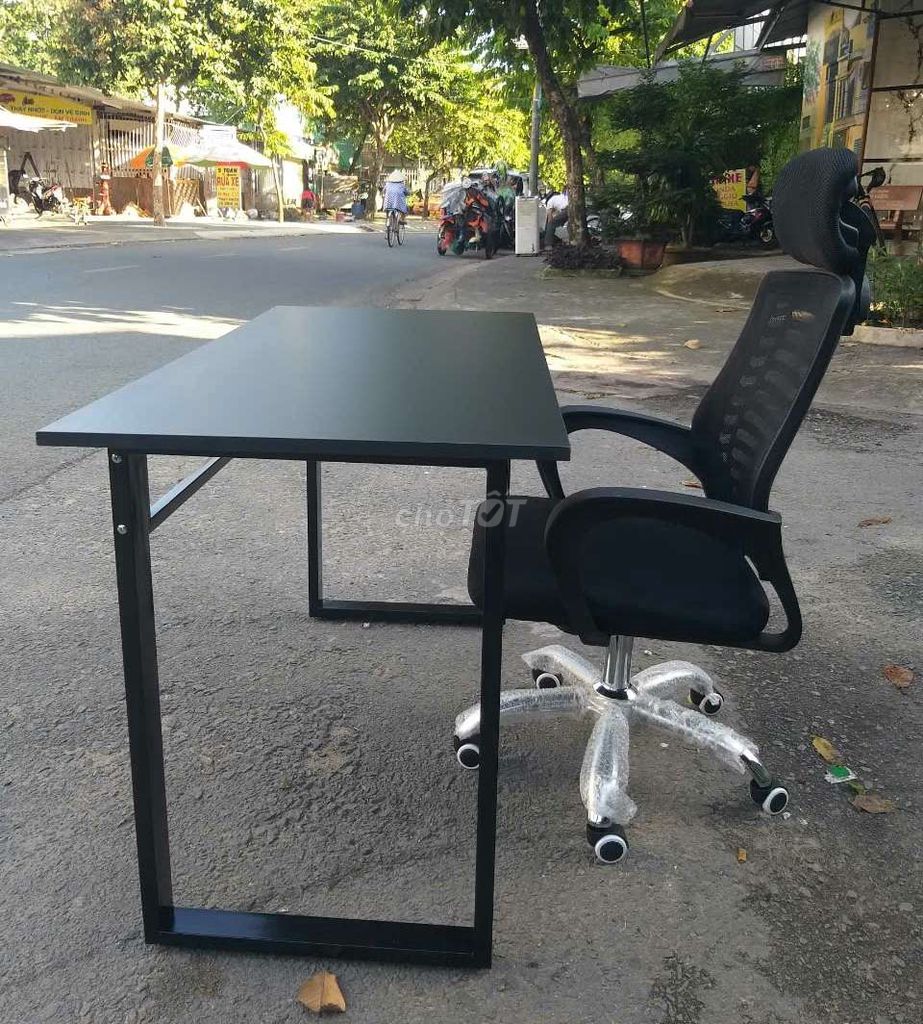 Bàn Chân Sắt Chữ U & Ghế Tựa Đầu.. Mua bán Bàn ghế tại Quận Gò Vấp Tp Hồ Chí Minh được đăng bởi BÀN GHẾ VĂN PHÒNG hình 1
