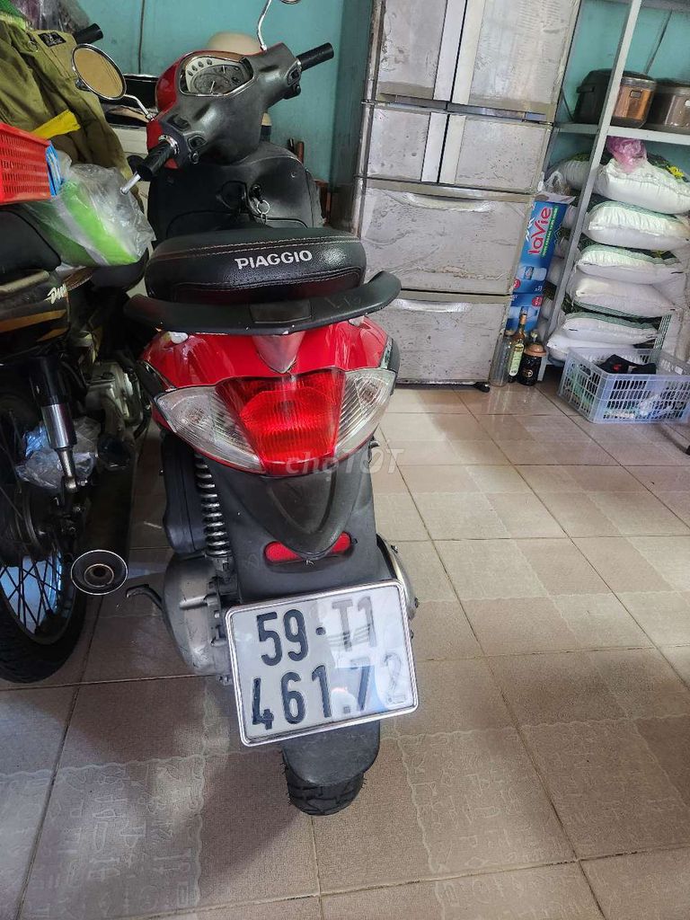 Piaggio Liberty 125, 3 дюйма, красный, 125 куб. см, импортный