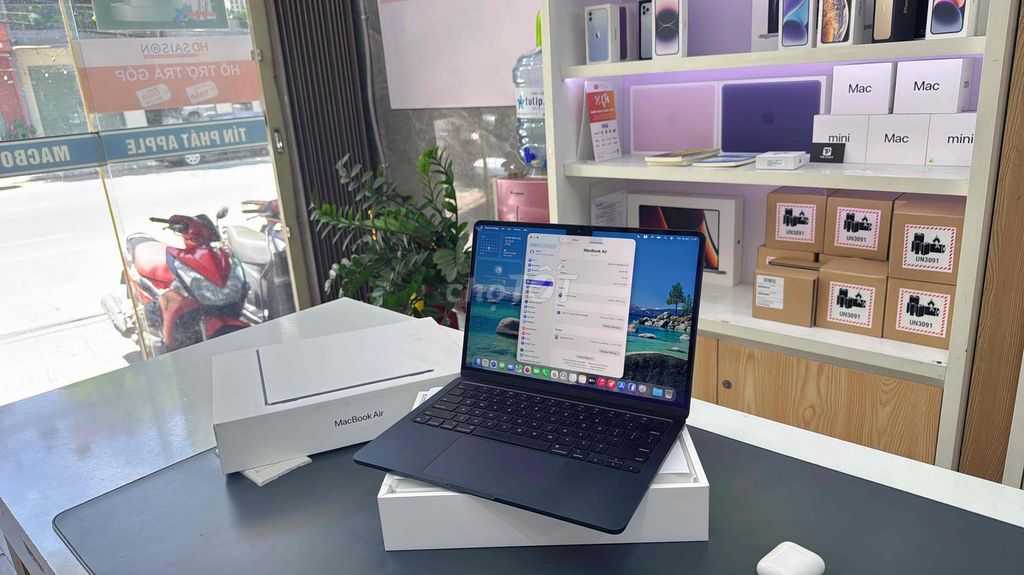 MacBook Air M2/16GB/256GB Midnight. Mua bán Laptop tại Quận Thanh Khê Đà Nẵng được đăng bởi Tín Phát Apple hình 1