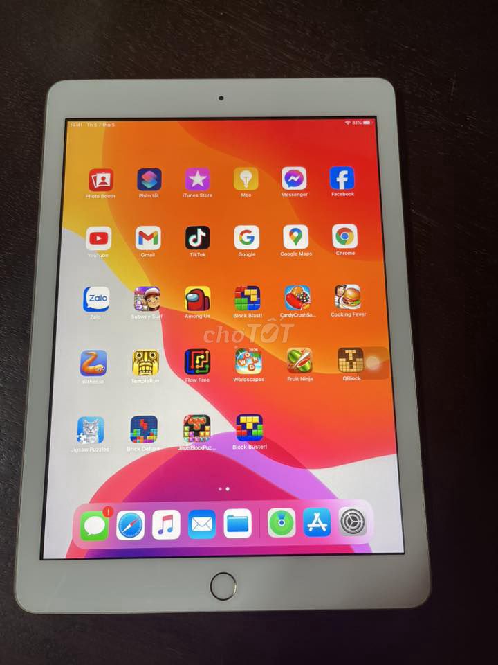Apple iPad Gen 5 128GB Vàng. Mua bán Máy tính bảng tại Quận 11 Tp Hồ Chí Minh được đăng bởi phong hình 1