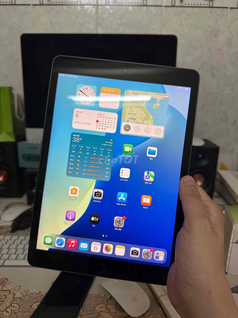 Apple iPad Gen 7 32GB Xám. Mua bán Máy tính bảng tại Quận 4 Tp Hồ Chí Minh được đăng bởi Phạm Duy Luân hình 1