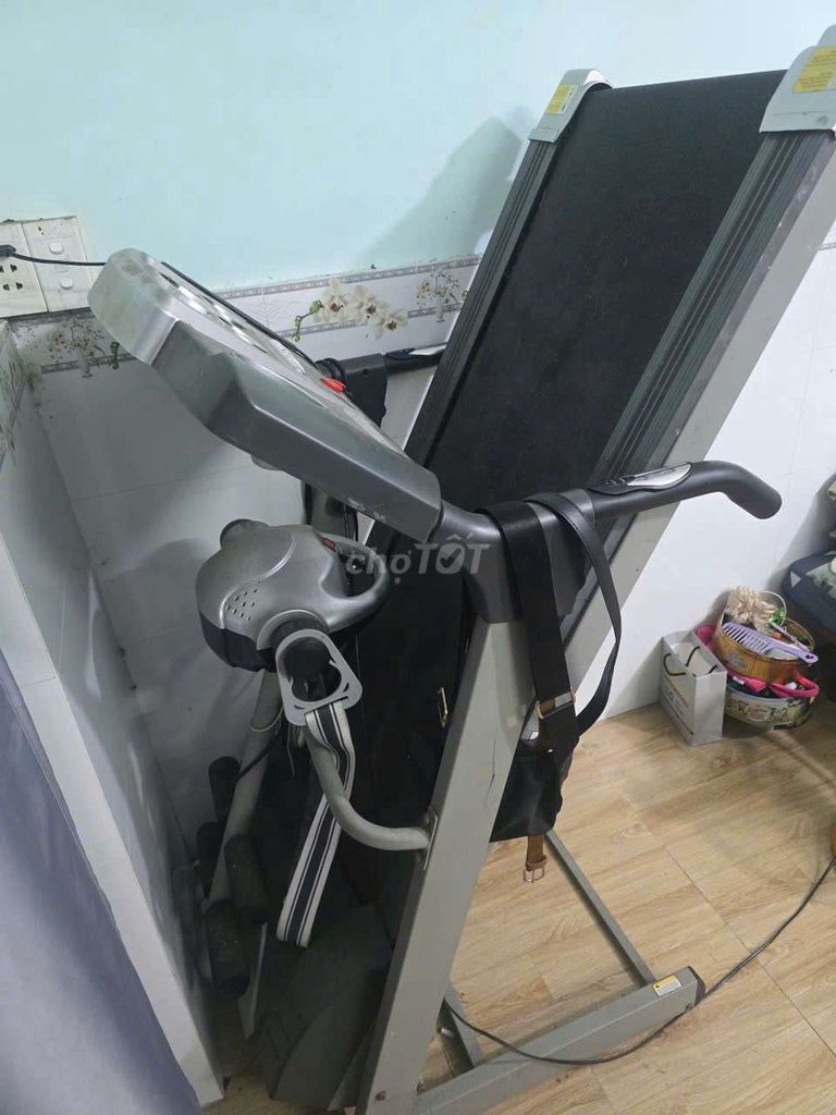 Máy chạy bộ Xám đen Nâng dốc tự động 150kg. Mua bán Đồ thể thao, Dã ngoại tại Quận 12 Tp Hồ Chí Minh được đăng bởi thành công hình 1