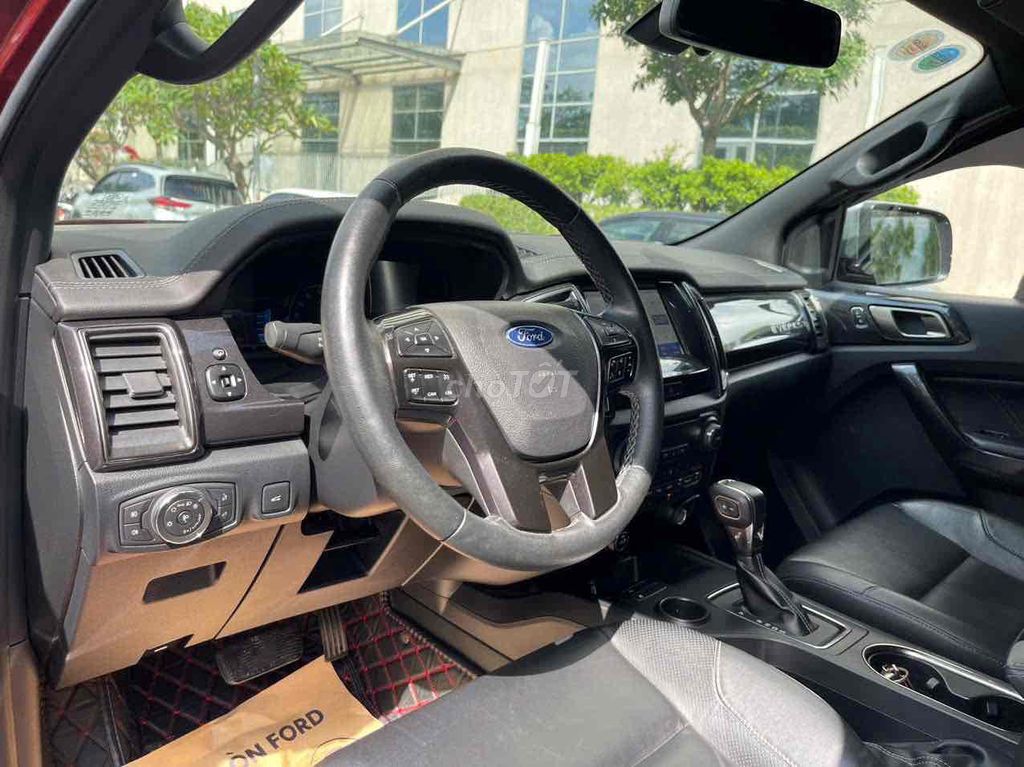 Ford Everest 2020 Titanium 2.0L AT 4x2 - 34000 km. Mua bán Ô tô tại Quận 3 Tp Hồ Chí Minh được đăng bởi Duy Vỹ hình 9
