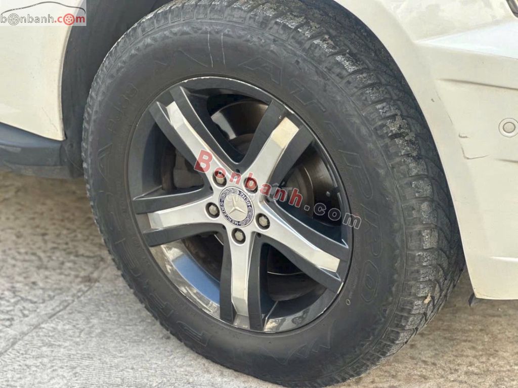 GLK 300 4matic đời 2012. Mua bán Ô tô tại Quận Long Biên Hà Nội được đăng bởi Đặng Quốc Bảo hình 1