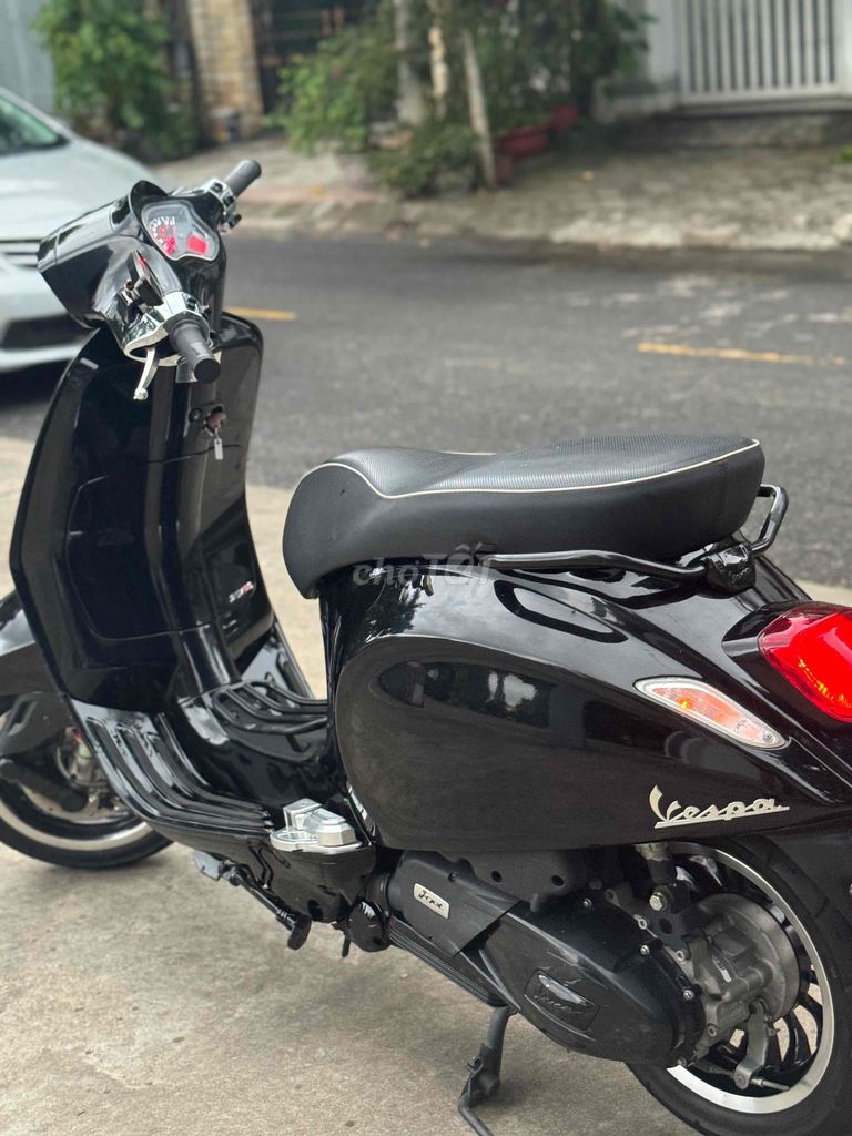 Vespa đk 2023 phanh ABS máy igert zin chất 9 chủ. Mua bán Xe máy tại Quận Thanh Khê Đà Nẵng được đăng bởi A Dũng hình 4