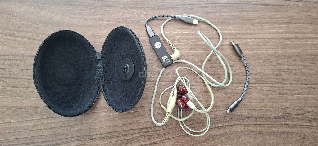 Tai nghe in-ear Shure SE535 Đỏ. Mua bán Tivi, Âm thanh tại Quận Bình Thạnh Tp Hồ Chí Minh được đăng bởi Đức hình 1