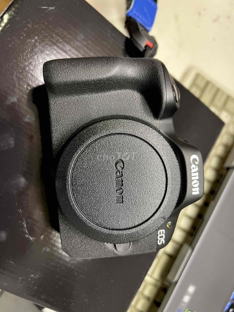 Máy ảnh Canon R50 Đen Như mới. Mua bán Máy ảnh, Máy quay tại Quận Cầu Giấy Hà Nội được đăng bởi Nguyễn Minh Đức hình 1
