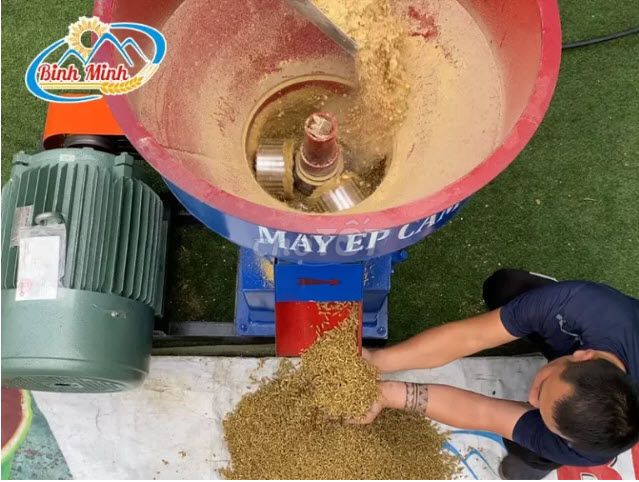 Máy ép cám viên S350. Mua bán Đồ chuyên dụng, Giống nuôi trồng tại Thị xã Sơn Tây Hà Nội được đăng bởi Kho Bình Minh hình 2