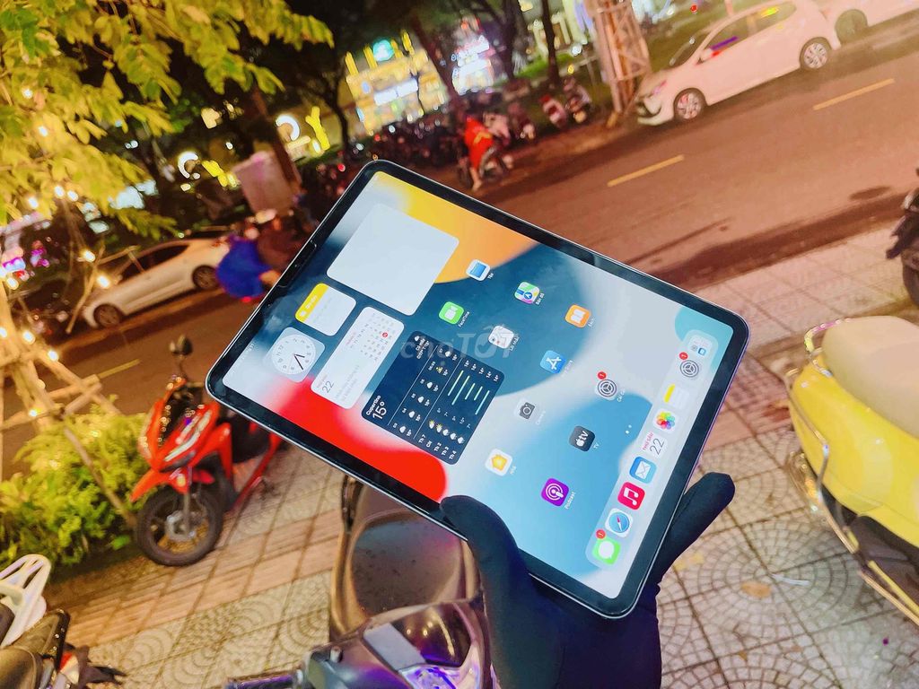 iPad Pro M1 128g Wifi Gray giá iu có Trả Góp. Mua bán Máy tính bảng tại Quận Hải Châu Đà Nẵng được đăng bởi TUẤN LUXURY MOBILE ĐÀ NẴNG hình 1