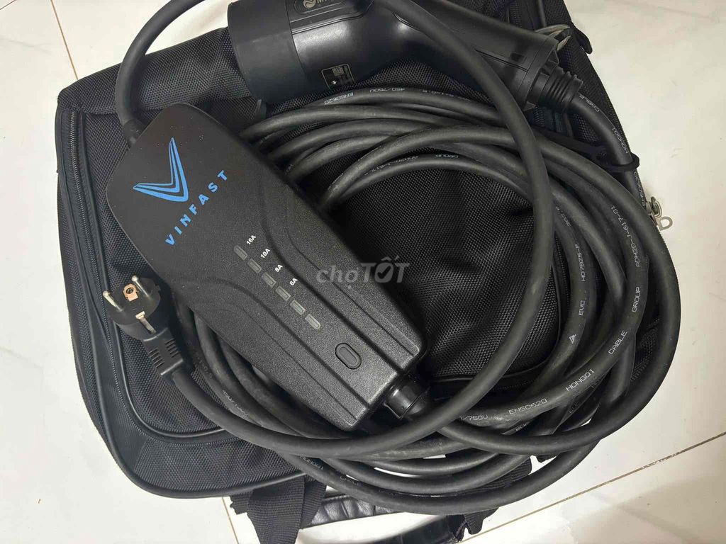 Bộ sạc di động 3,5kW cho vinfast vf5. Mua bán Phụ tùng xe tại Thành phố Nam Định Nam Định được đăng bởi Nguyễn Đức Thắng hình 3