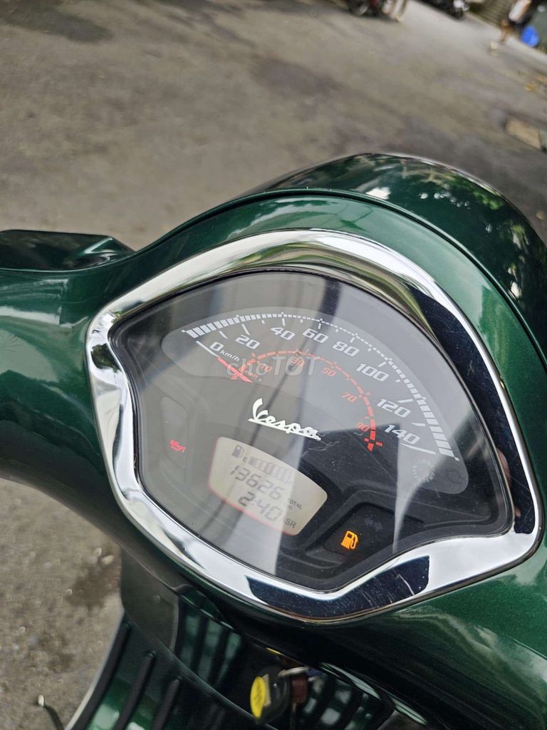 Vespa GTS 300 2021 đẹp như mới.. Mua bán Xe máy tại Quận Ba Đình Hà Nội được đăng bởi Việt hình 4