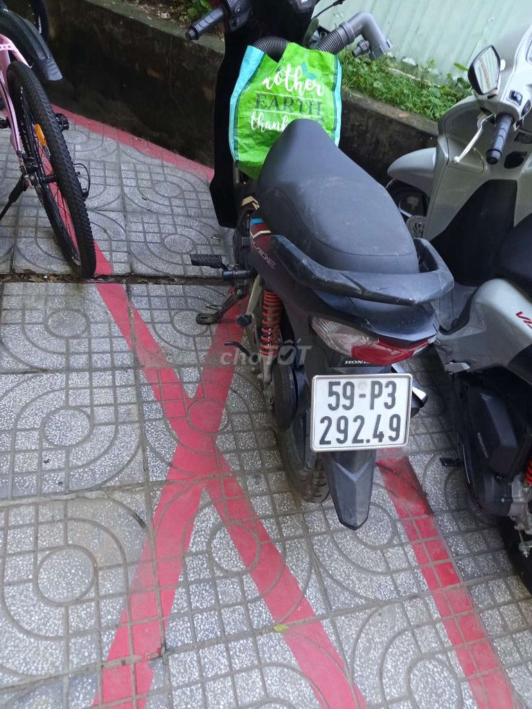 Honda Blaze 110 đen-đỏ 11/2022. Mua bán Xe máy tại Thành phố Thủ Đức Tp Hồ Chí Minh được đăng bởi Hải Quang 47t hình 2