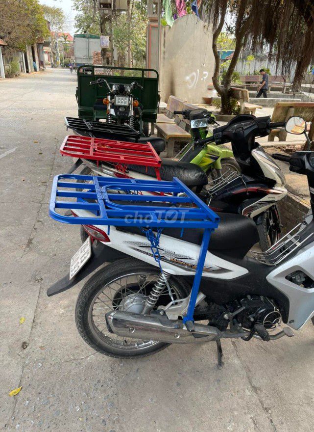 rẻ 1.x - cho thuê giá chở hàng - kệ xe máy. Dịch vụ tại Quận Liên Chiểu Đà Nẵng được đăng bởi Tổng Kho Bình An hình 1