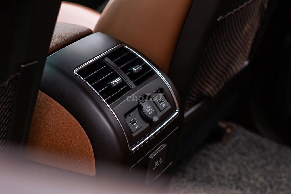 Vinfast Lux SA premium sản xuất 2021. Mua bán Ô tô tại Quận Cầu Giấy Hà Nội được đăng bởi Quân Q Auto hình 10