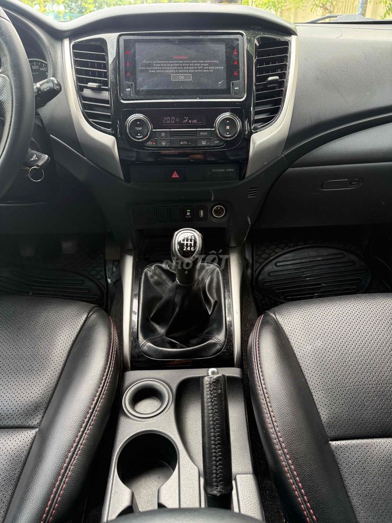 Mitsubishi Pajero Sport 2019 số sàn máy dầu 1 chủ. Mua bán Ô tô tại Thành phố Buôn Ma Thuột Đắk Lắk được đăng bởi Nguyễn duy dương hình 16