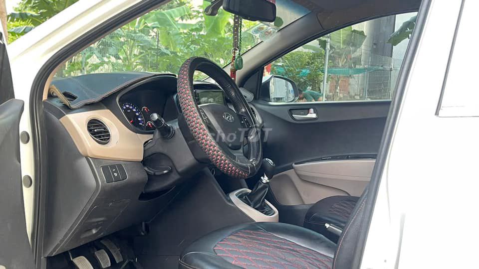 Hyundai i10 Sedan MT bản đủ ĐKi 2017 màu trắng. Mua bán Ô tô tại Quận 12 Tp Hồ Chí Minh được đăng bởi Xuân Trường hình 5